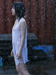 Alone asian girl erotic session